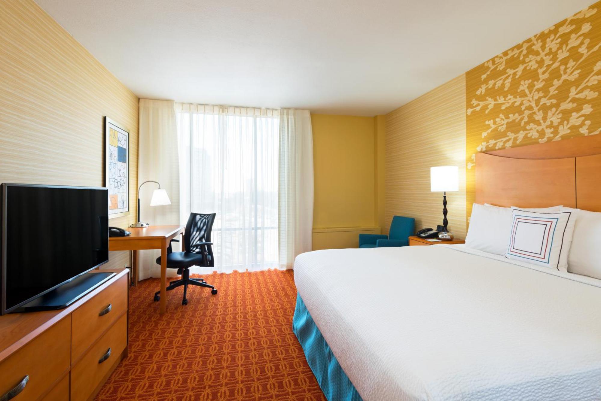 Fairfield Inn & Suites Louisville Downtown Экстерьер фото